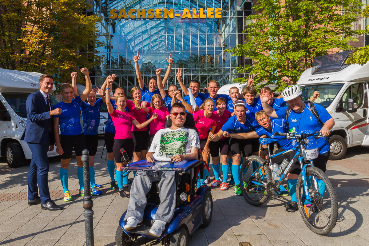 Foto: Mitarbeiter der Sachsenallee 007