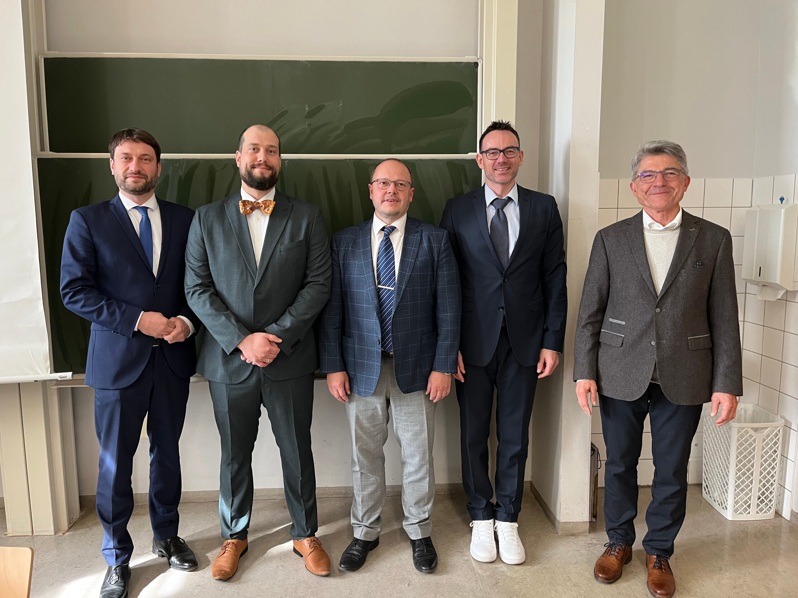 PhD defense in the topic of feather key connections