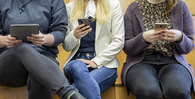 Einladung zu Diskussion und Praxiswerkstatt: Alternativen zu Big Tech auf dem eigenen Gerät